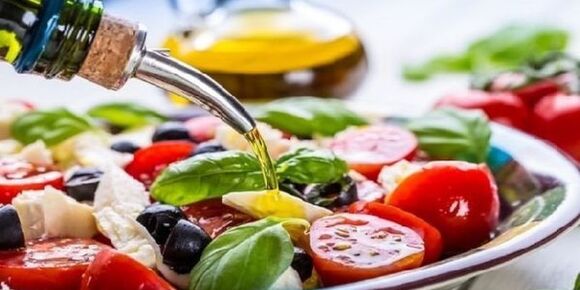 When preparing Mediterranean diet dishes, olive oil should be used. 